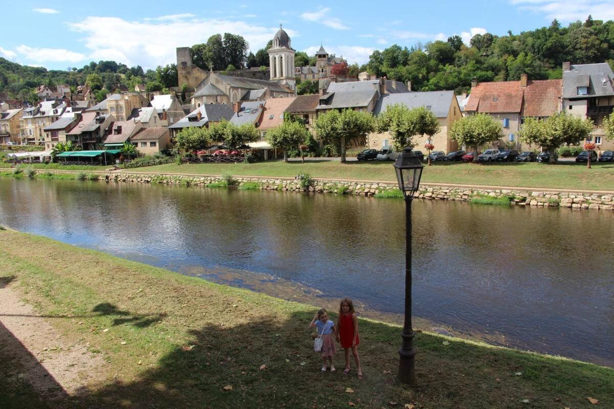 La Vieille Ferme: Superbe Complexe De 3 Gites En Pierre Avec Piscine Au Coeur Du Perigord Noir Saint-Genies Экстерьер фото